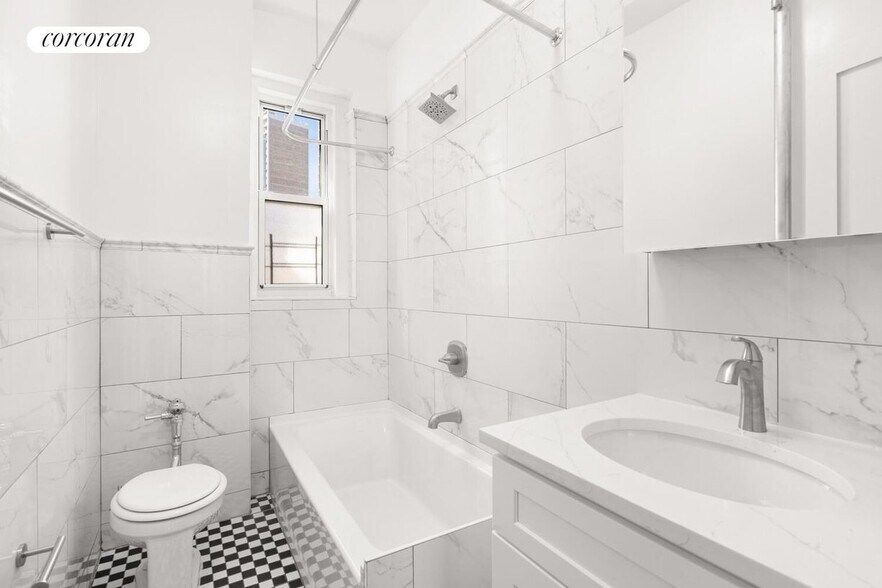 Building Photo - 720 W 173rd St