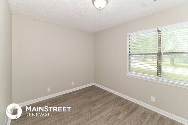 Building Photo - 3470 Valley Oaks Rd