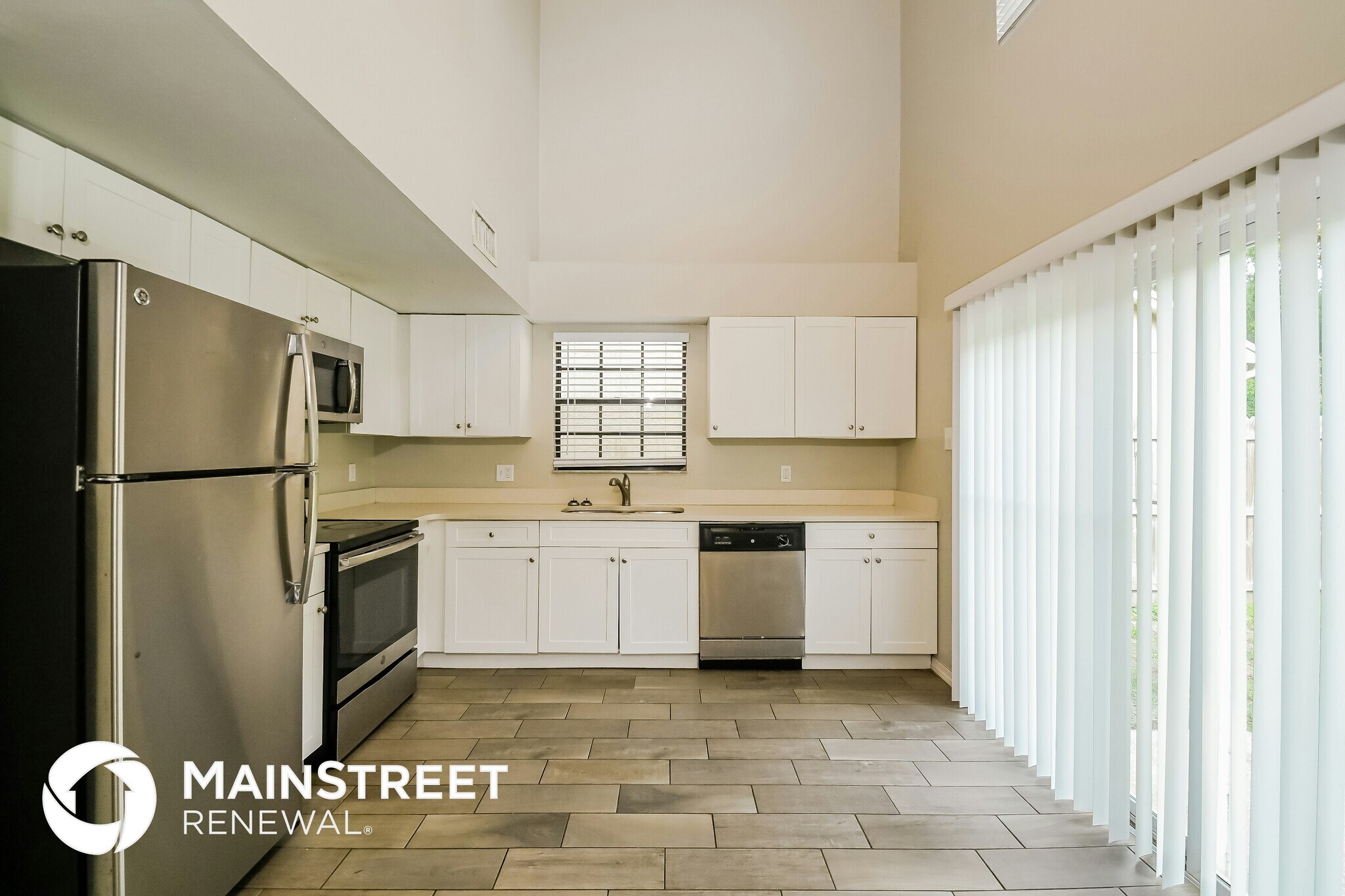 Building Photo - 604 Breezeway Ct