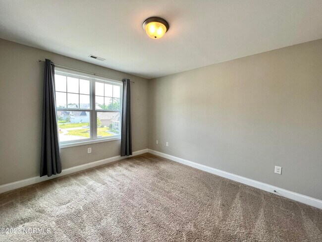 Building Photo - 328 S Culverton Rd