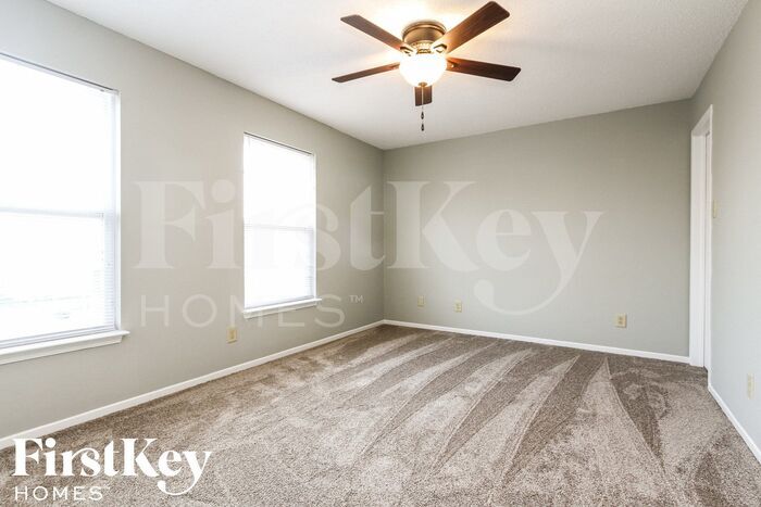 Building Photo - 10342 Fairmont Ln