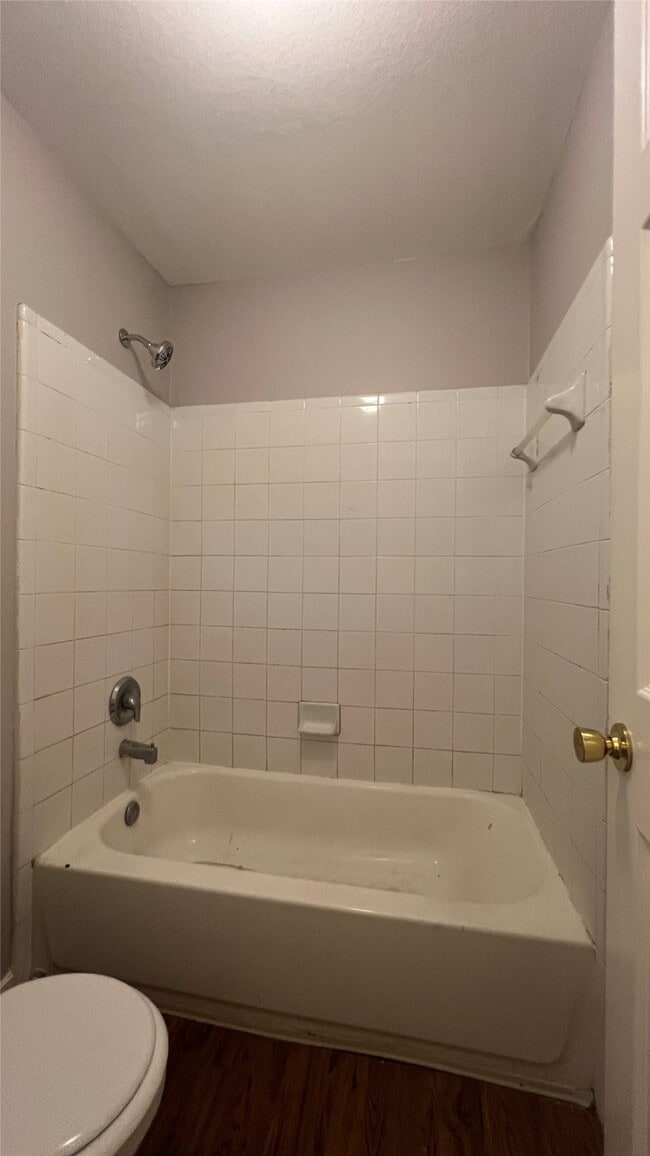 Building Photo - 2110 Juniper Dale Dr