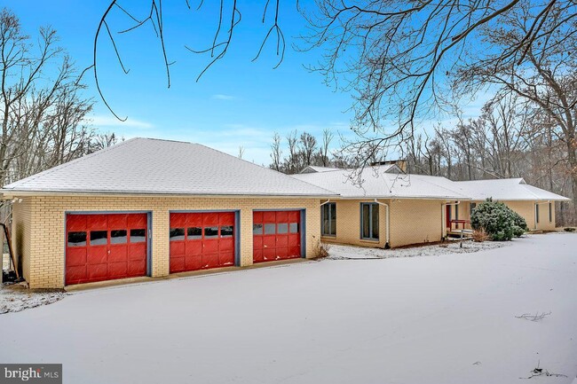 Building Photo - 97 Hardy Dr