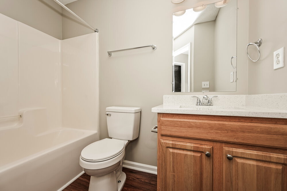 Building Photo - 330 Greenway Dr