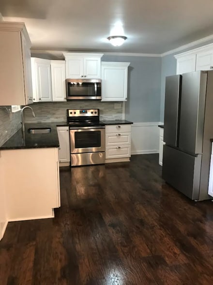 Primary Photo - 1707 Woodside Dr