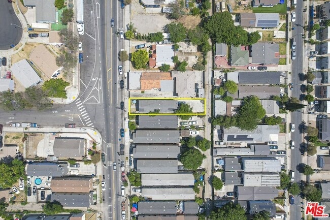 Building Photo - 10376 Wilmington Ave