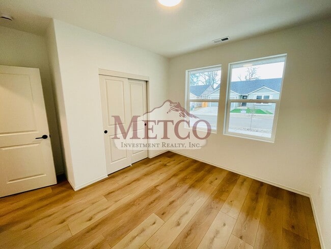 Building Photo - Be the First to live in this Beautiful New Home!!