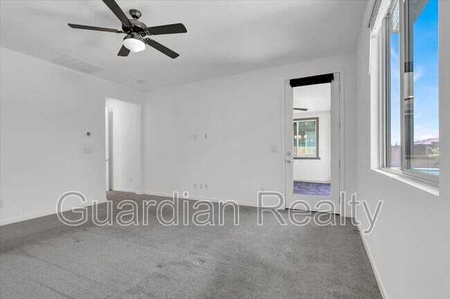 Building Photo - 755 Tallgrass St