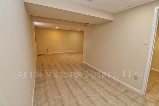 Building Photo - 12417 Asbury Dr