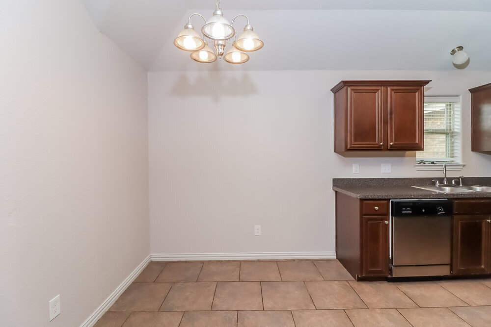 Building Photo - 7648 Hollow Point Dr