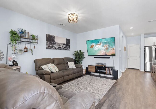 Building Photo - 524 Turnstone Ln