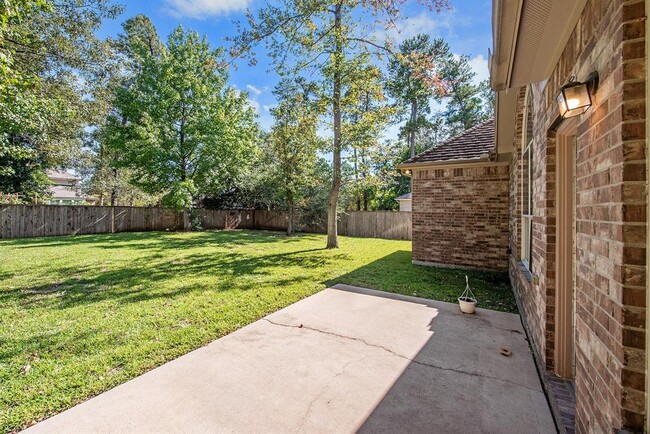 Building Photo - 158 Rocky Point Dr
