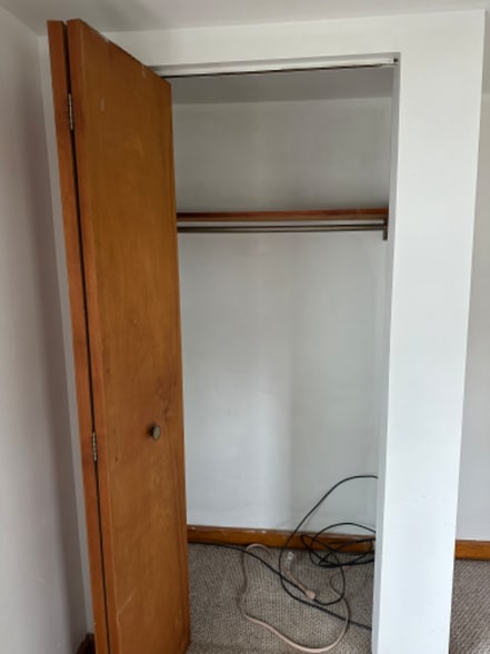 Building Photo - 745 Naylor Ave