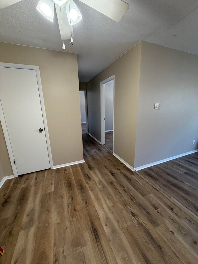 Building Photo - 6517 Cornwall Ct