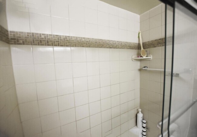 Building Photo - 555 E William St