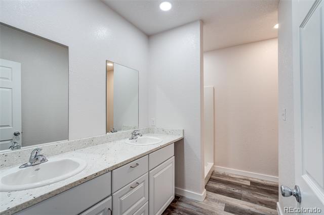 Building Photo - 818 E Cucharras St