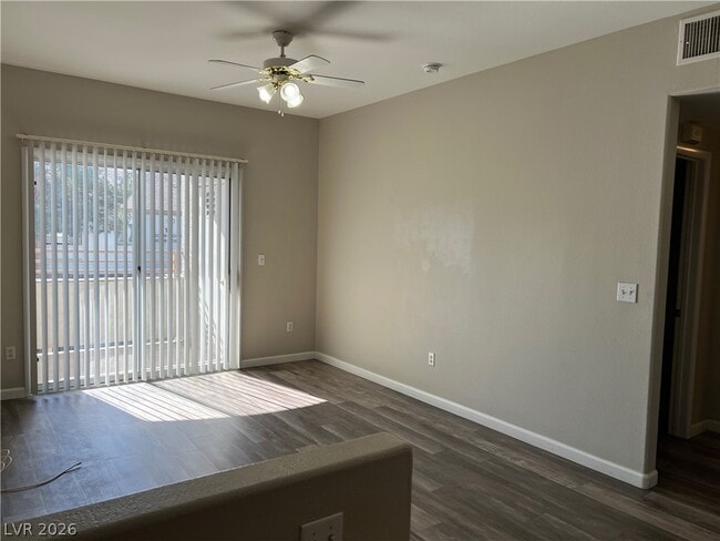 Building Photo - 5650 E Sahara Ave
