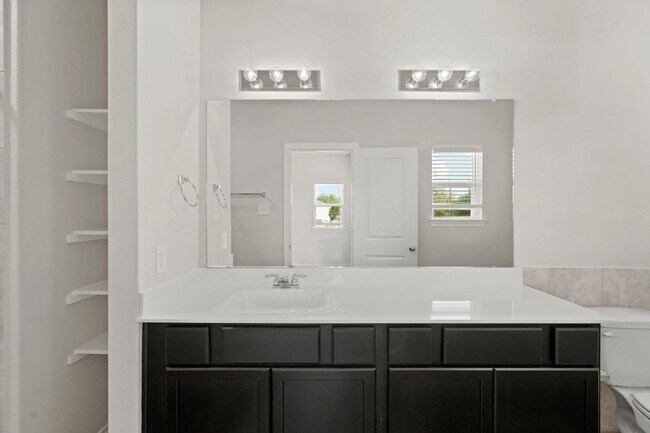 Building Photo - 1455 Acorn Mdw St