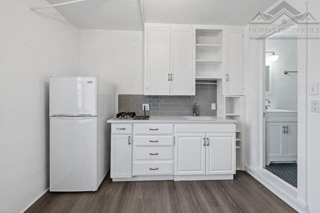 Building Photo - Gem in Downtown Santa Fe