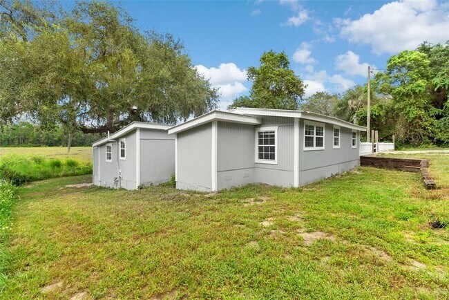 Building Photo - 15375 SE 64th Pl