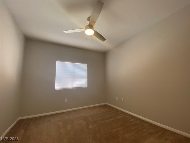 Building Photo - 10519 Gold Shadow Ave