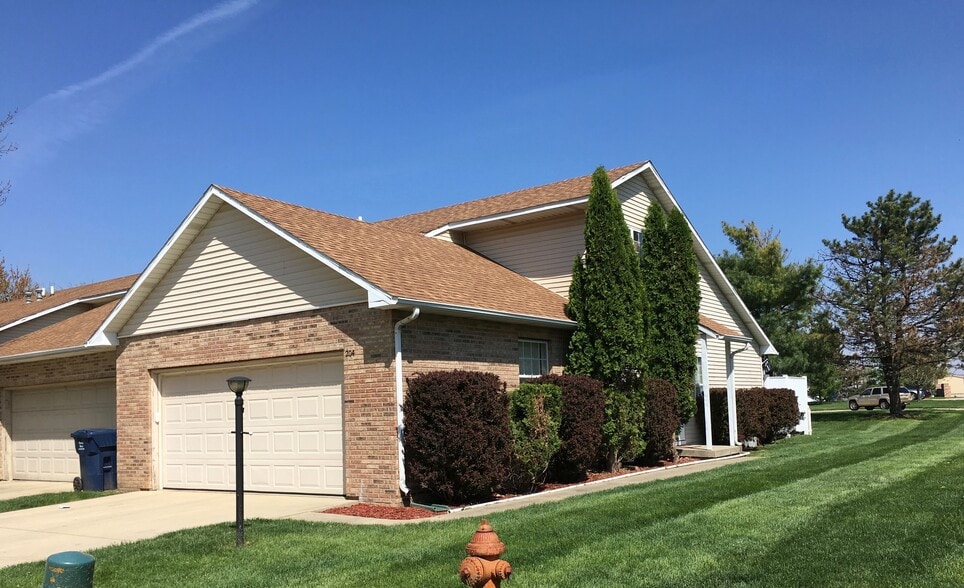 Perfect 2/2/2 - 204 Misty Cove