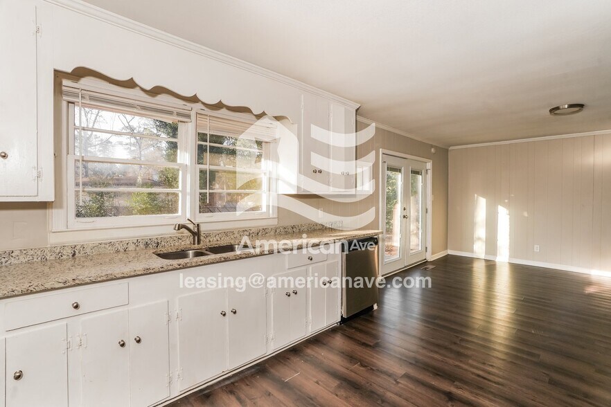 Building Photo - 209 Ashby Way