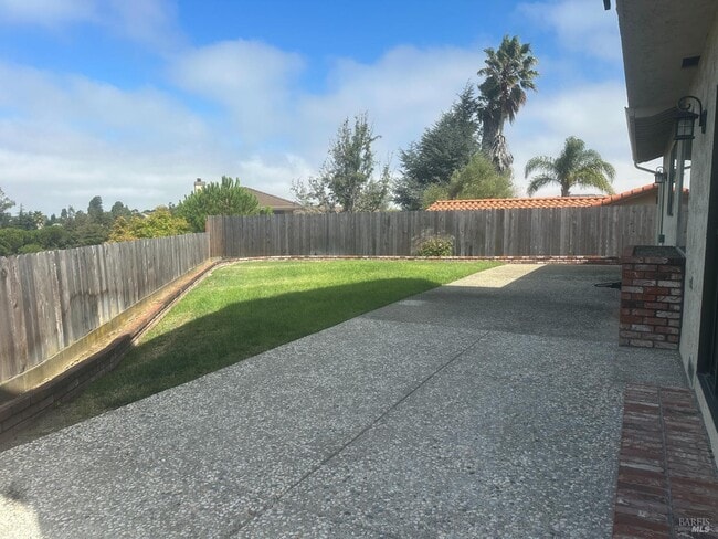 Building Photo - 149 Pajaro Way