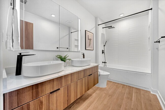 Building Photo - Welcome to Parkside of Lowell