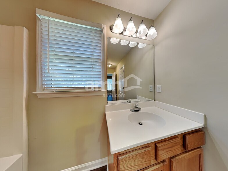 Building Photo - 5433 Whitley Way
