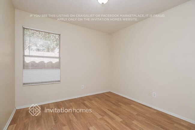 Building Photo - 11311 W Alice Ave