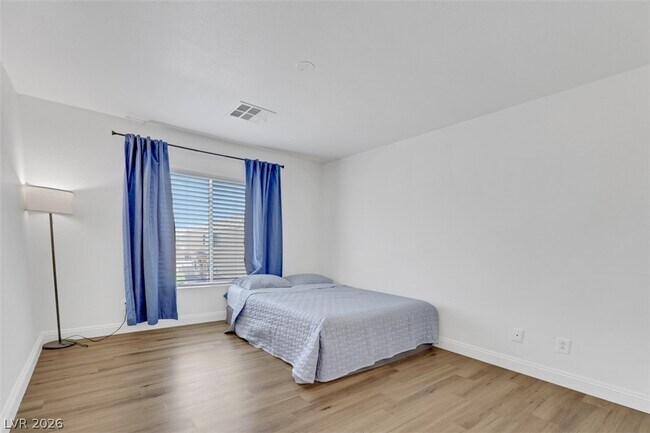 Building Photo - 3513 Hazelnut Pine Pl