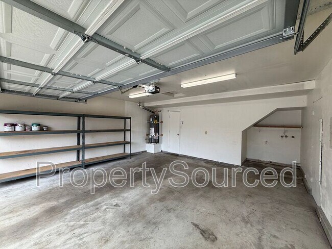 Building Photo - 2717 Janna Ave