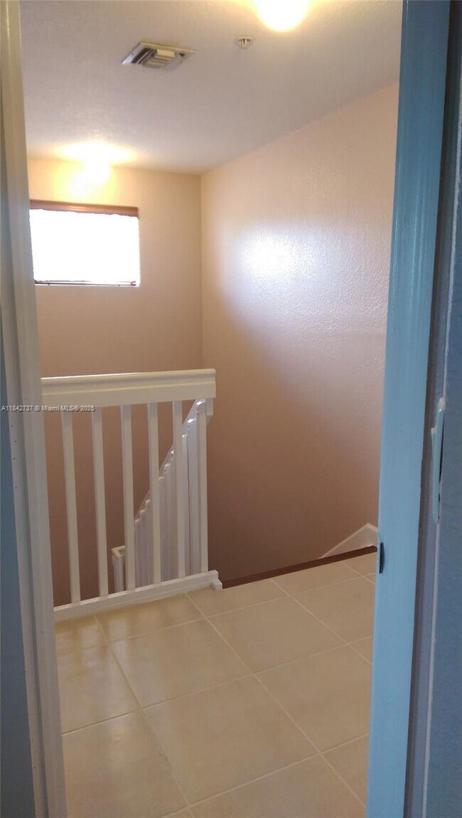 Building Photo - 4321 SW 160th Ave