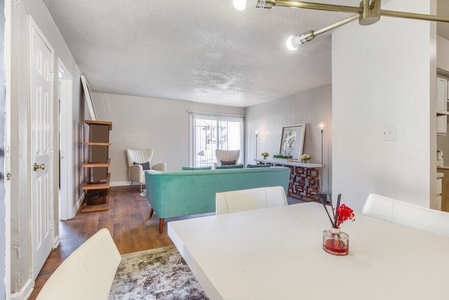 The Residences at Glen Oaks 850 Lindbergh Dr Jackson MS 39209