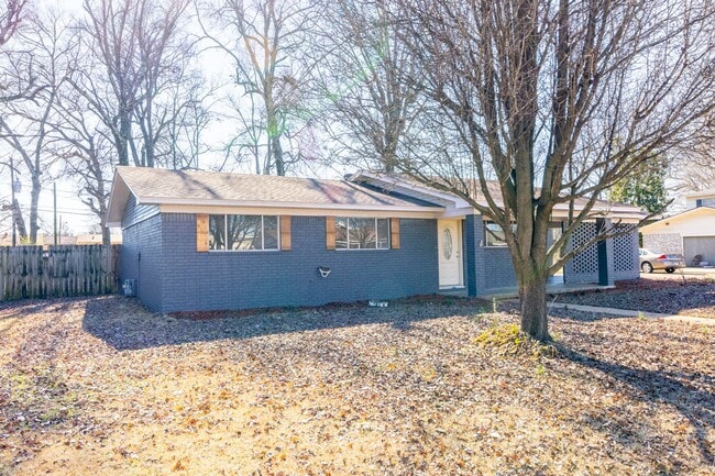 Building Photo - 67 Mohawk Dr