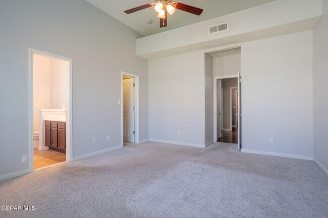 Building Photo - 12509 Twin Leaf Dr