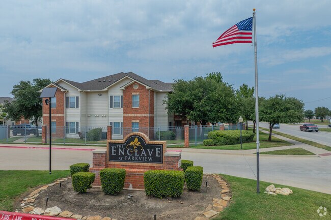 Building Photo - Enclave at Parkview