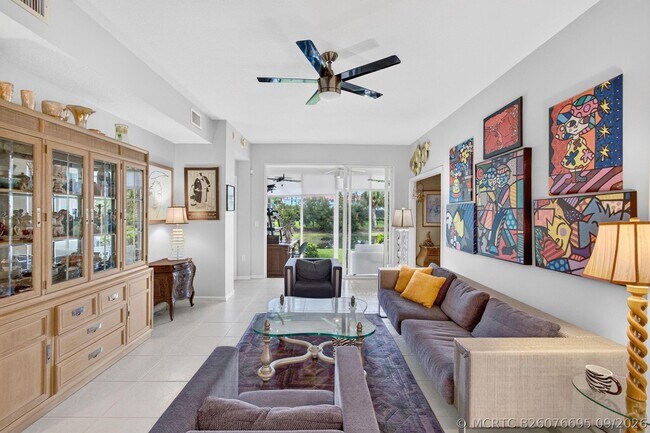 Building Photo - 12418 Crystal Pointe Dr
