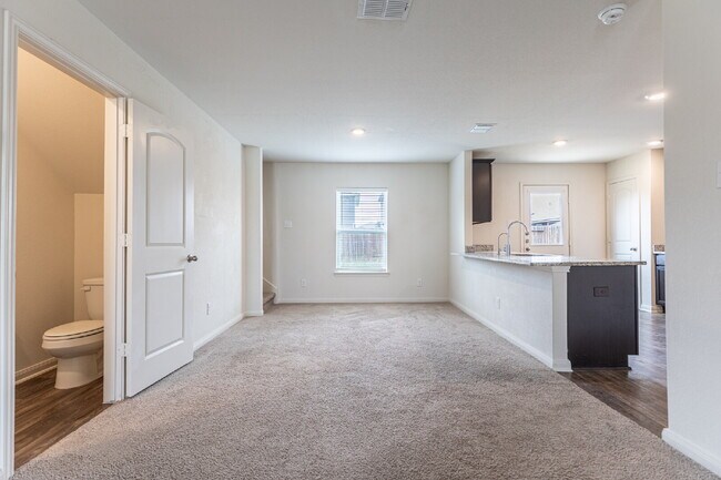 Building Photo - 7260 Calypso Canyon