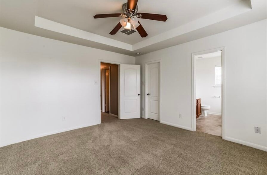 Building Photo - 8126 Montague Manor Ln