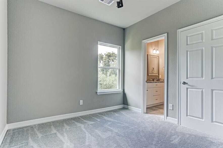 second bedroom - 3128 Coal St