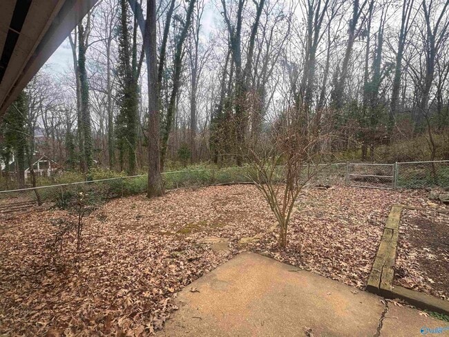 Building Photo - 9527 Hemlock Dr SE