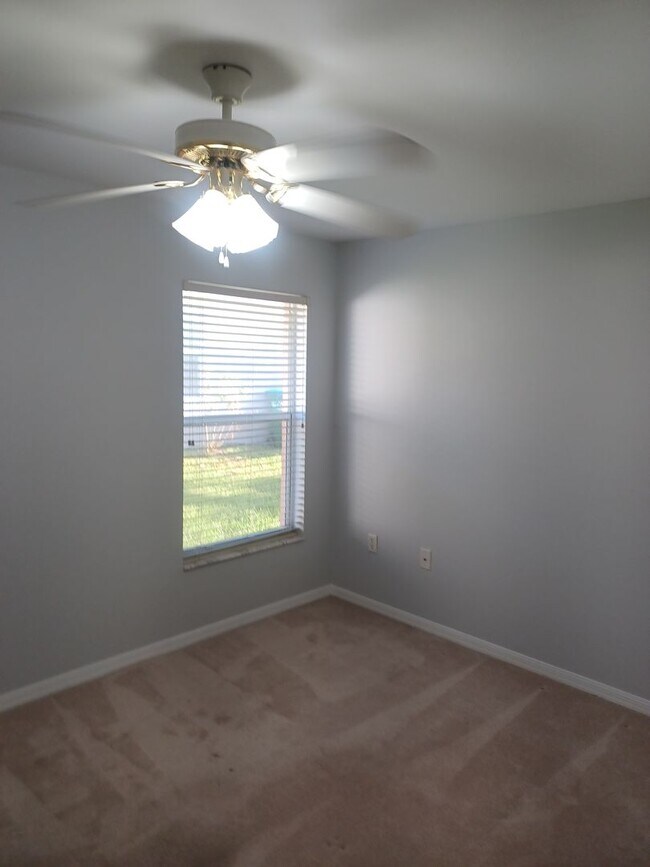 Building Photo - 4120-4122 SW 7th Pl