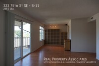 Building Photo - Spacious and Bright 2 Bedroom Condo with L...