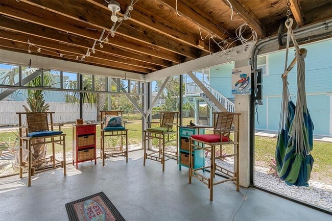 Building Photo - 115 15th Ave