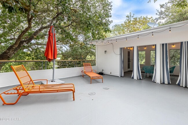 Building Photo - 2979 S County Hwy 395