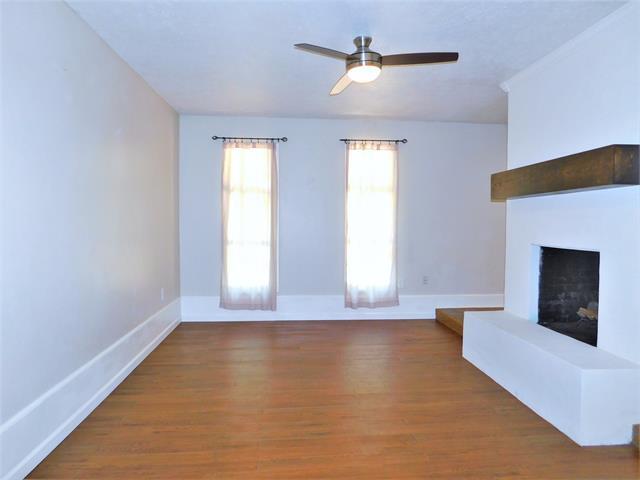 Building Photo - 2027 Bowling Green St