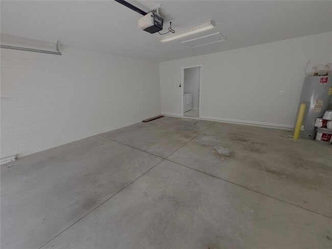 Building Photo - 4194 SW 47th Ct