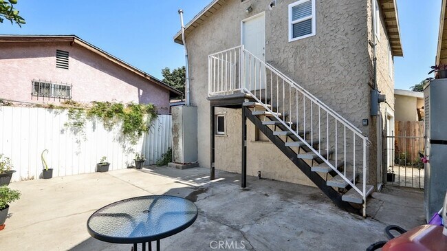 Building Photo - 1829 E 63rd St